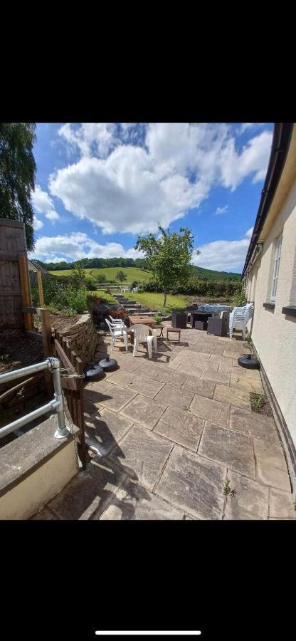 Hotel The Griffin Llyswen Brecon Exterior foto